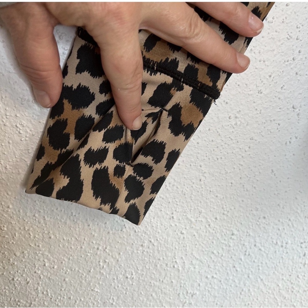 KATE SPADE | Leopard Print Long Sleeve Ruffle Bottom Size XS - Picture 6 of 11